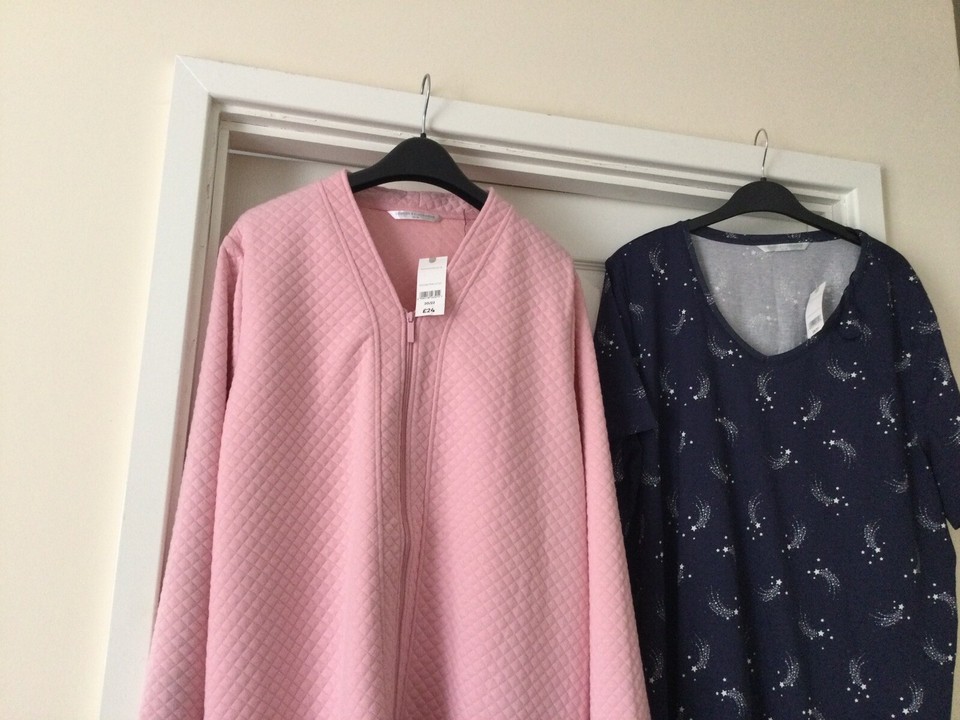 Ladies Bon Marche Dressing Gown And Nightdress Size 20/22 eBay
