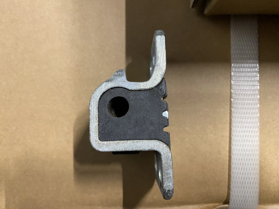 Golpeador de puerta Mercedes Benz W126 300SDL 560SEL 420SEL Foto 3 de 4