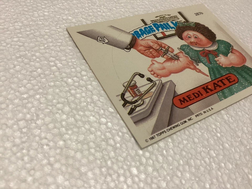 1987 GARBAGE PAIL KIDS - ( Medi Kate ) #287b ‘ Error Yellow Circles On Name ‘ - Image 2 of 4