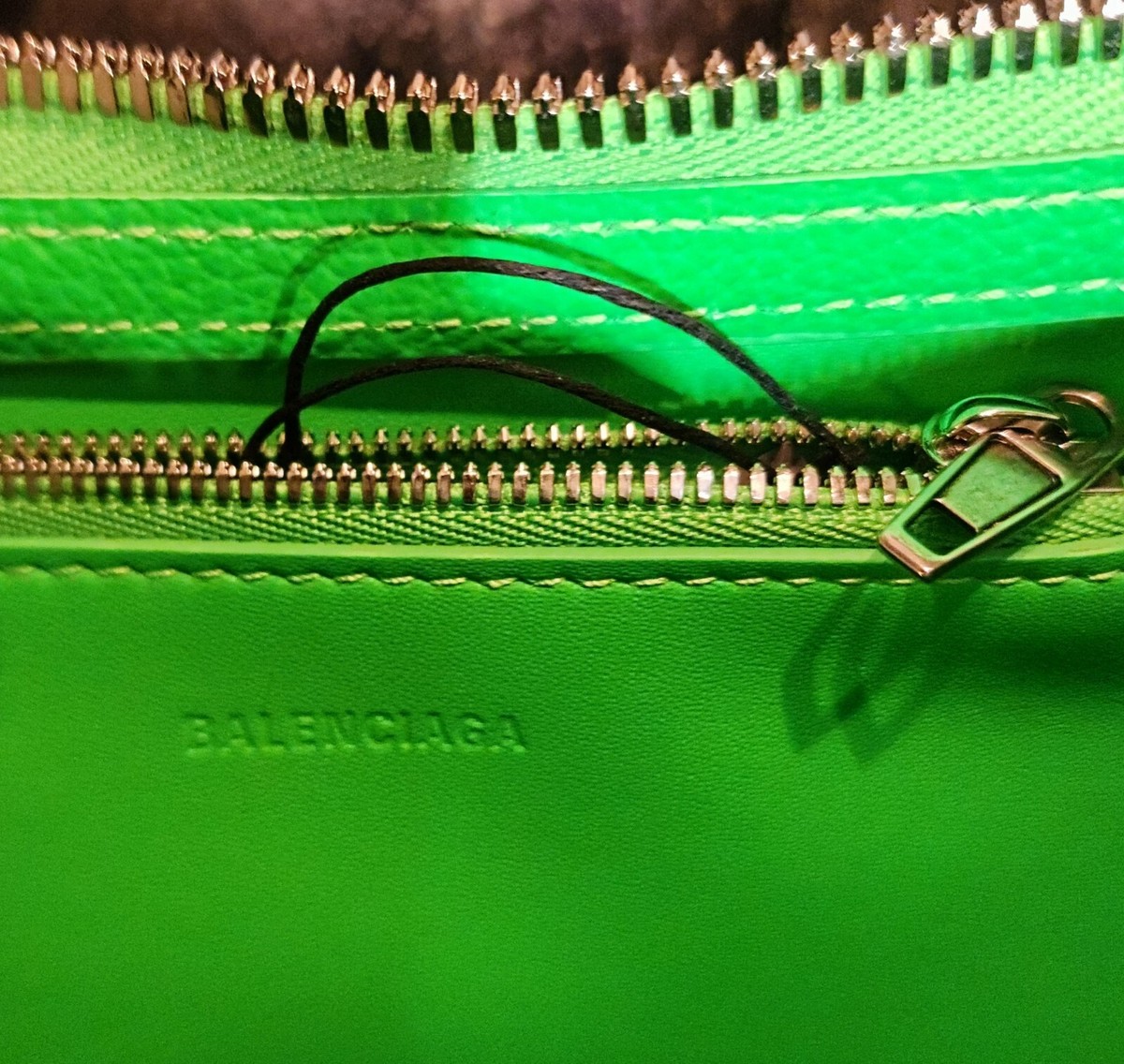 【極美品・付属品完備】Balenciaga HOURGLASS チャーム BALENCIAGA Hourglass XS Crystal-Embellished Top Handle Bag