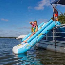 NEW WITHOUT BOX / RAVE SPORTS INFLATABLE PONTOON WATER SLIDE WITH AIR PUMP