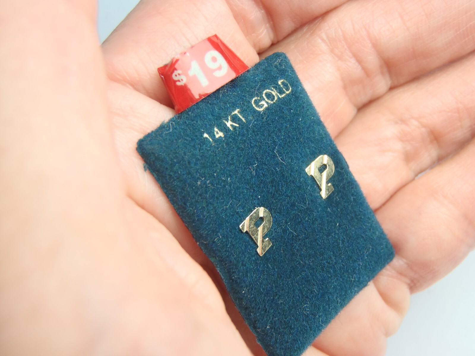 Solid 14k Yellow Gold Initial P Stud Earrings Sma… - image 10