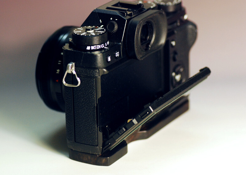 新品 FUJIFILM フジフイルム XT2用 ハンドグリップ（黒檀/エボニー) 新品 グリップエクステンション/ハンドグリップ（黒檀/エボニー