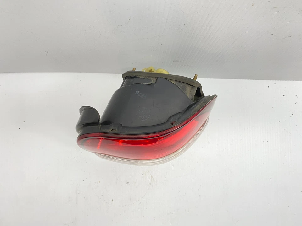 KIA SPORTAGE 1998-2002 LUZ TRASERA DERECHA PASAJERO OEM, 166-60394R Foto 4 de 4