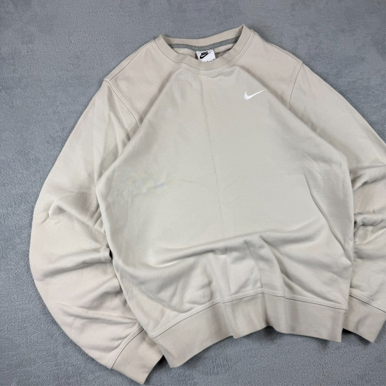 Vintage Nike Cream Y2K Mini Embroidered Swoosh Size Small Pullover Sweatshirt image 2