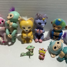 Lot Fingerlings Monkeys, Unicorn, Pandas & More &ndash; WowWee Interactive