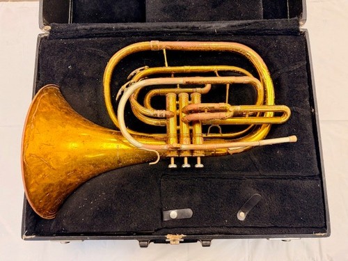 King 1122 USA Marching Mellophone / Marching Horn w/ Case Vintage Brass