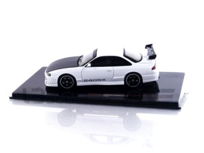 IXO 1/43 - NISSAN 240SX (S14) - 1997 CLC552N | eBay