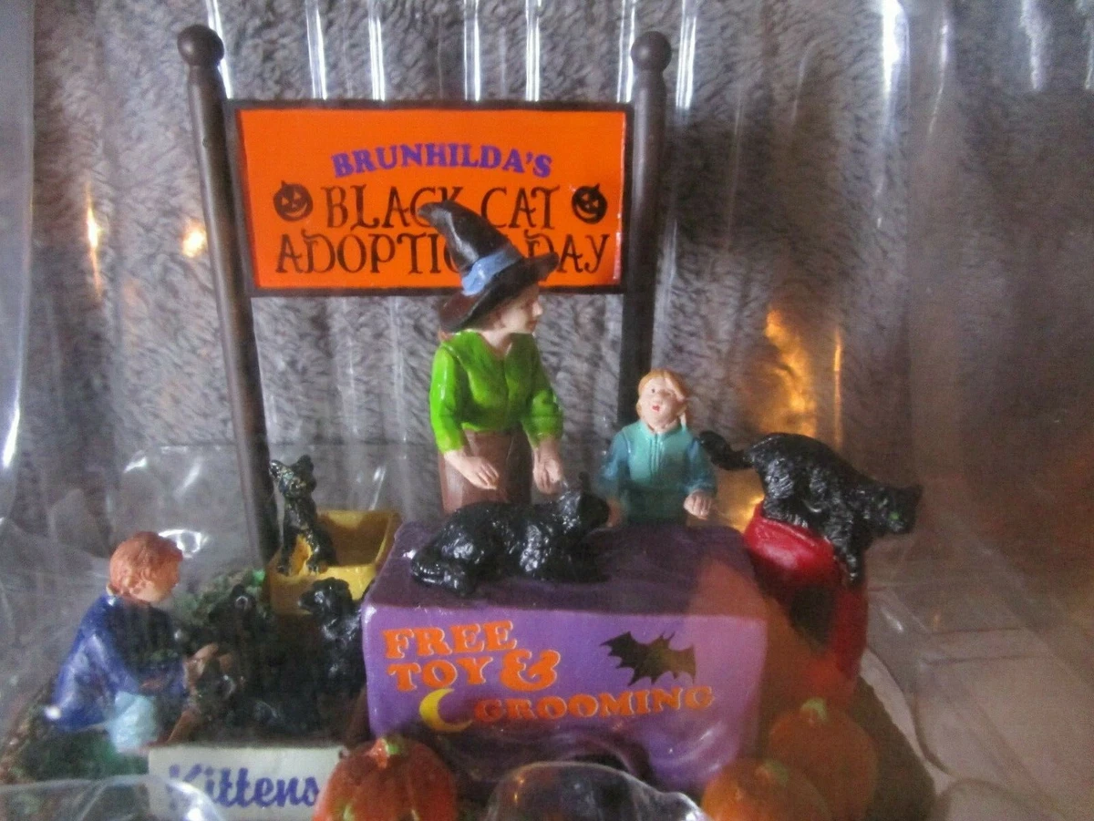 Lemax Spooky Town Black Cat Adoption 43067 RETIRED, 48 OFF