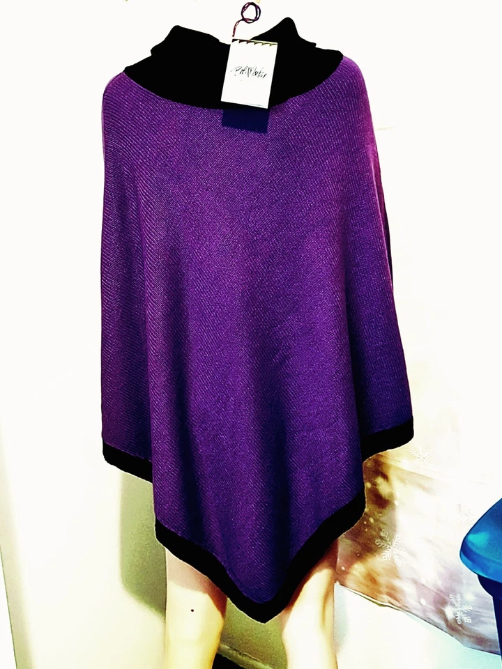NEW VINTAGE BOB MACKIE EMBROIDERED PURPLE PONCHO WOMEN'S SIZE  1X  (1990s) - Image 3 of 4