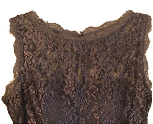 Simply Liliana Mujer Talla 2 Vestido Corto Floral de Encaje Gris Oscuro Forrado Sin Mangas - Imagen 2 de 6