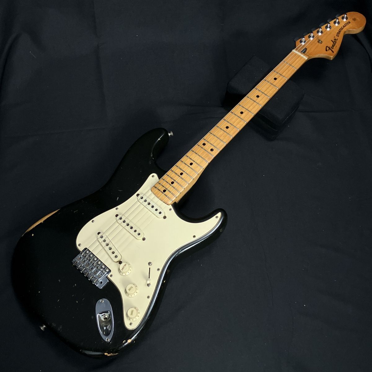 Used Fender / 1972 Stratocaster Black 355943 Electric Guitar