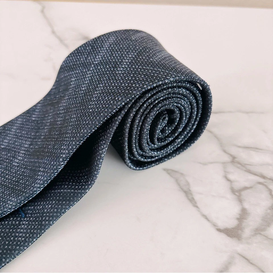 Corbata de lujo estándar para hombre con estampado azul oscuro Gianni Versace Collection Versace Foto 3 de 4