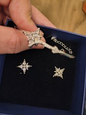 Swarovski Set Halskette, Ohrstecker, Armband Und Ohrringe