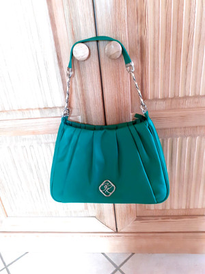 BRIAN RENNIE Tasche grün, 100 % Leder, UVP 249,-