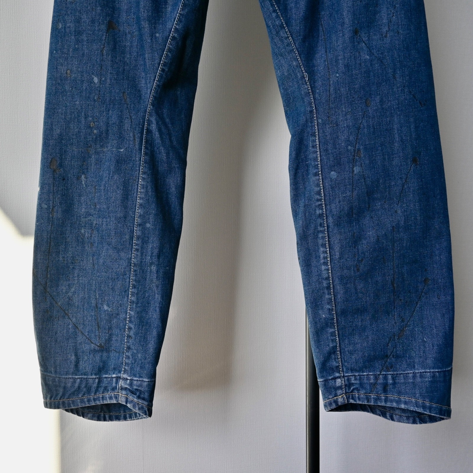 RARE, Vintage 2000s Levi's Europe 3D cut painted jeans, 30 x 32, engineered image 4