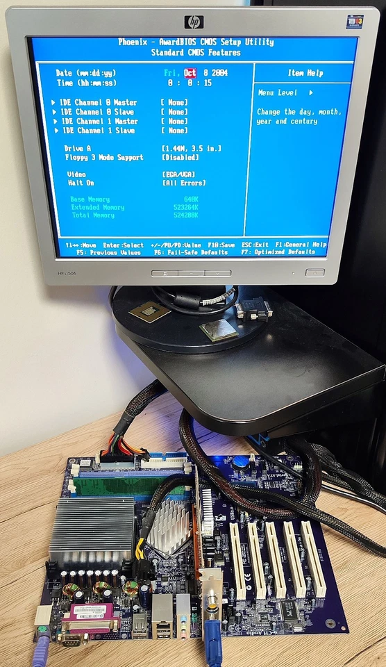 ECS Elitegroup 865PE-A Rev:2.0A 15-H70- 012014 AGP Socket 478 Motherboard + CPU - Image 2 of 4