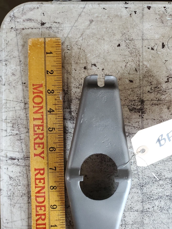 3038E.7541.B 1969 Mercury Capri Sierra Cortina 5 Speed Clutch Fork OEM Used - Image 2 of 4