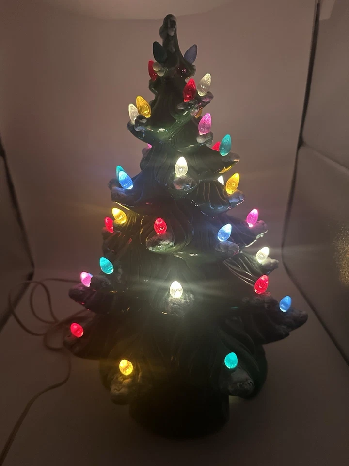 VTG 1967 Atlantic Mold Ceramic Green Christmas Tree & Base w Flocked Snow READ - Image 3 of 4