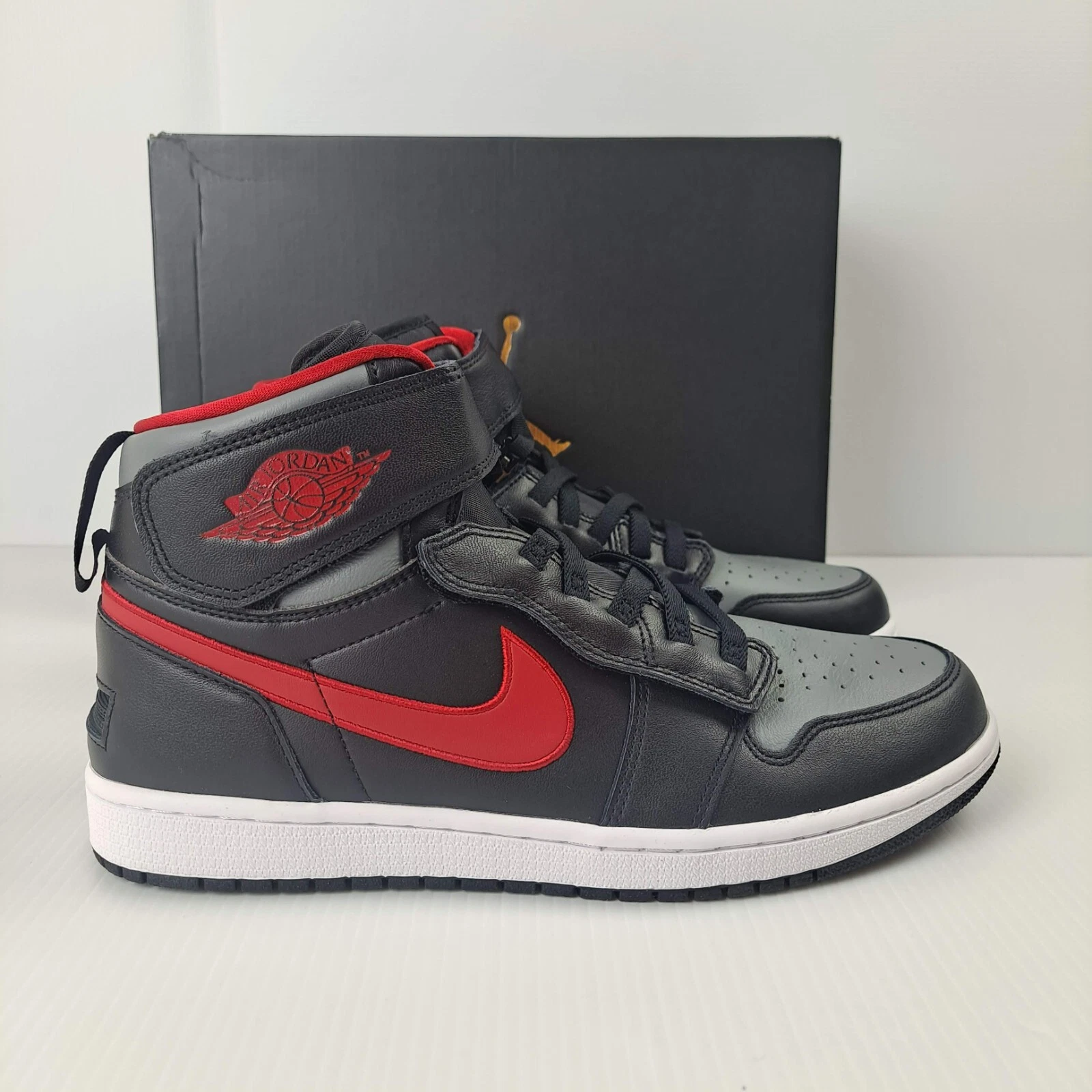 air jordan 1 hi flyease black gym red