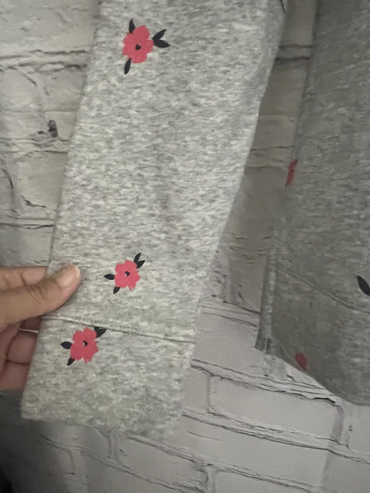 Sudadera Gap Niños Gris Rosa Flores SUAVE USADA EN EXCELENTE ESTADO Niña Talla M(8) Foto 4 de 4