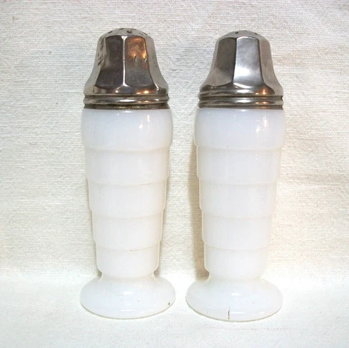 Vintage Retro White Milk Glass Salt & Pepper Shakers
