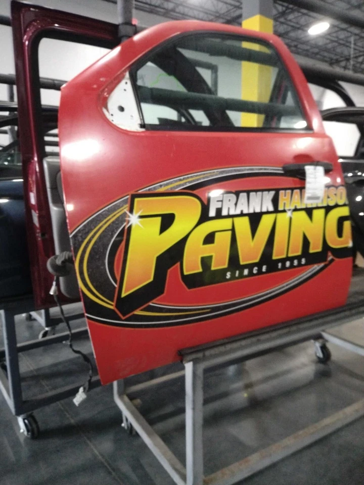 Conjunto de puerta delantera izquierda usado se adapta a: Chevrolet Silverado 3500 2013 camioneta L Foto 3 de 4