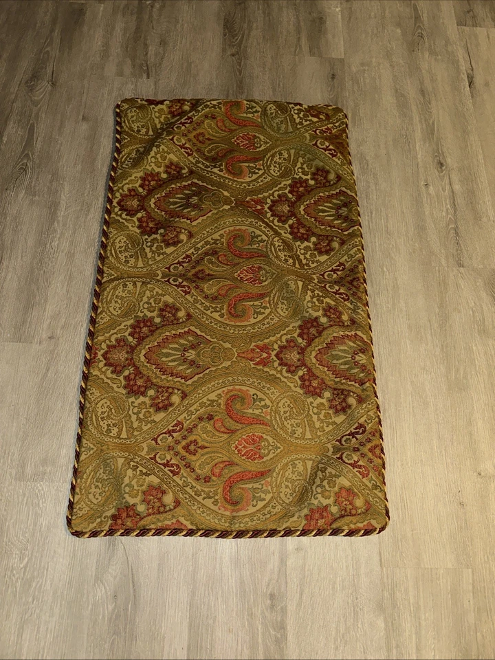 Eastern Accents Old World Paisley Jacquard Fundas Lumbar Cuerda Borde 38x20 Usado en Excelente Condición Foto 2 de 4