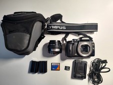 Olympus Digital Camera E-520 IS 10 MP. + Zuiko Digital 35 mm 1:3,5 komplett Set