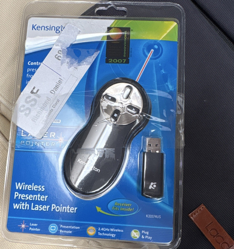 Kensington K33374US Wireless Presenter Laser Pointer Plug & Play USB Black