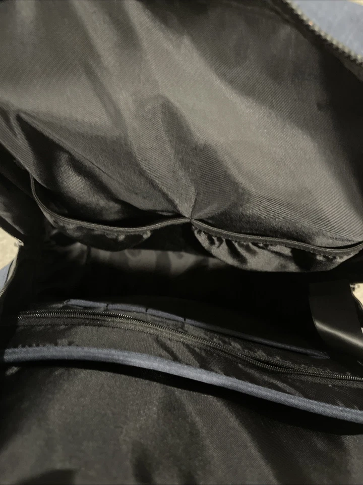 Mochila BMW Motorsport PUMA Azul Unisex 19 x 12 X5 Pulgadas Usada Gran Forma Foto 2 de 4