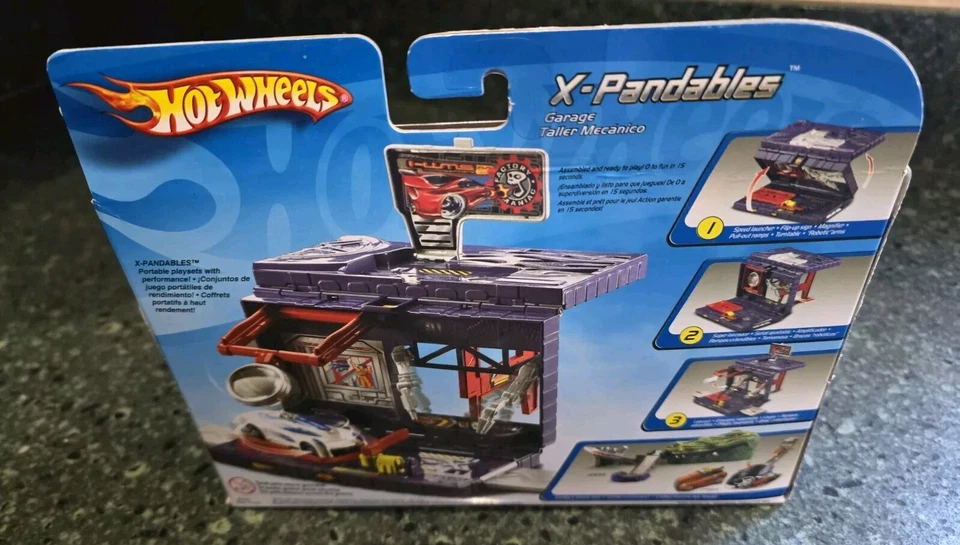 2005 Hot Wheels X-Pandables Garage Playset W Car Included Style J2550 Expandable - Image 3 of 3