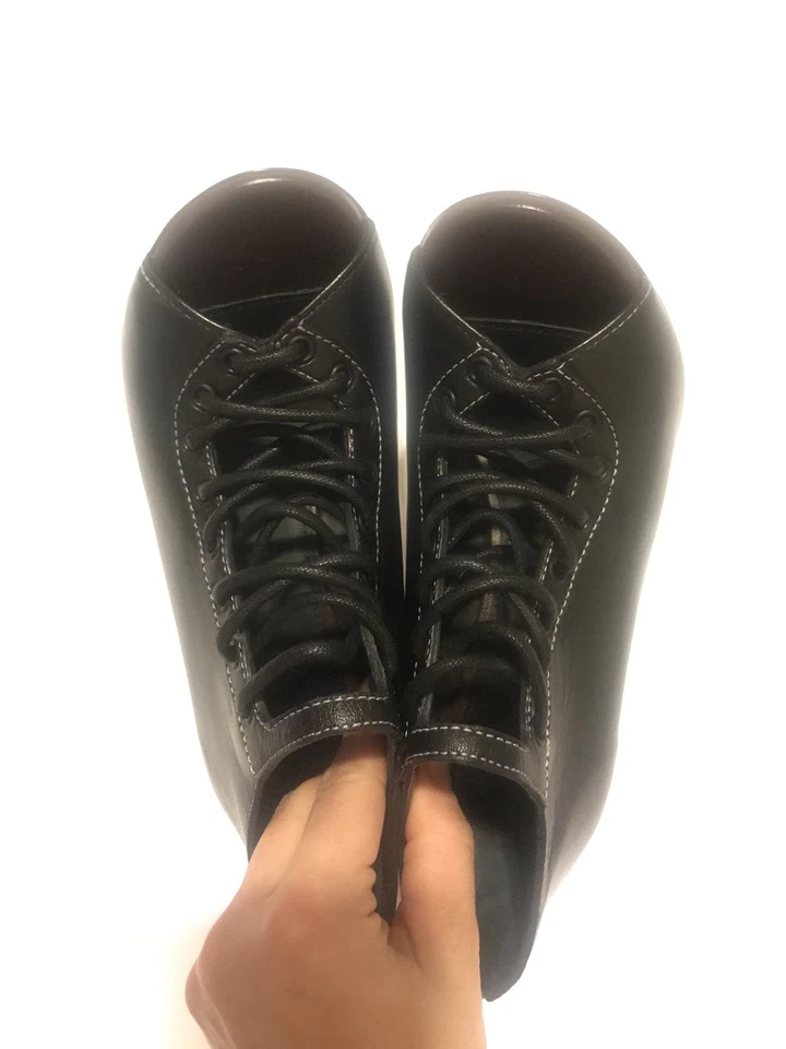 BOTINES GIVENCHY NISSA CUERO NEGRO CON CORDONES TALLA 36 1/2 US 6 1/2 $1625 Foto 3 de 4