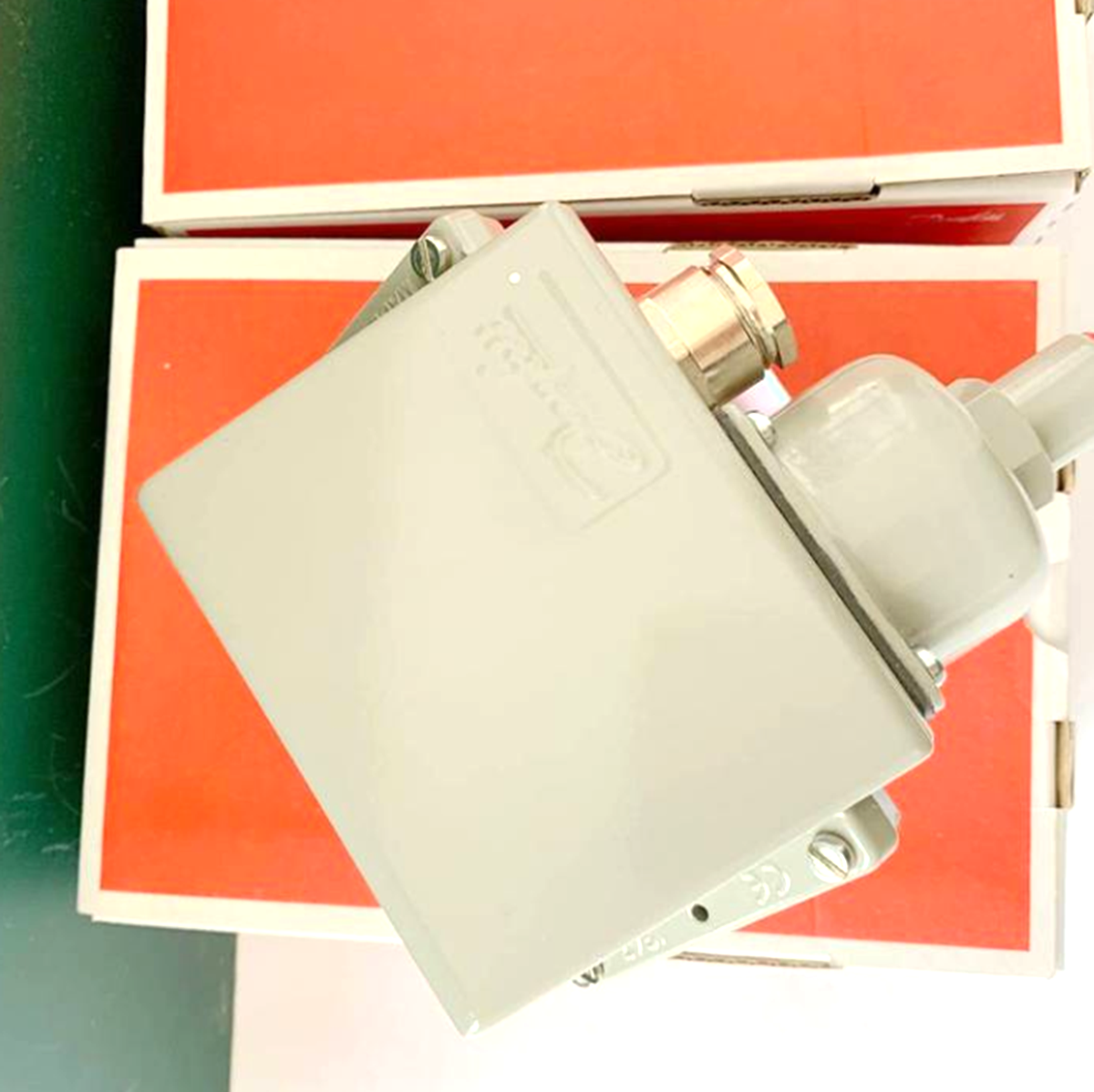 NEW DANFOSS KPS35 060 310566 Pressure Switch EBay New danfoss kps35 060 310566 pressure switch ebay