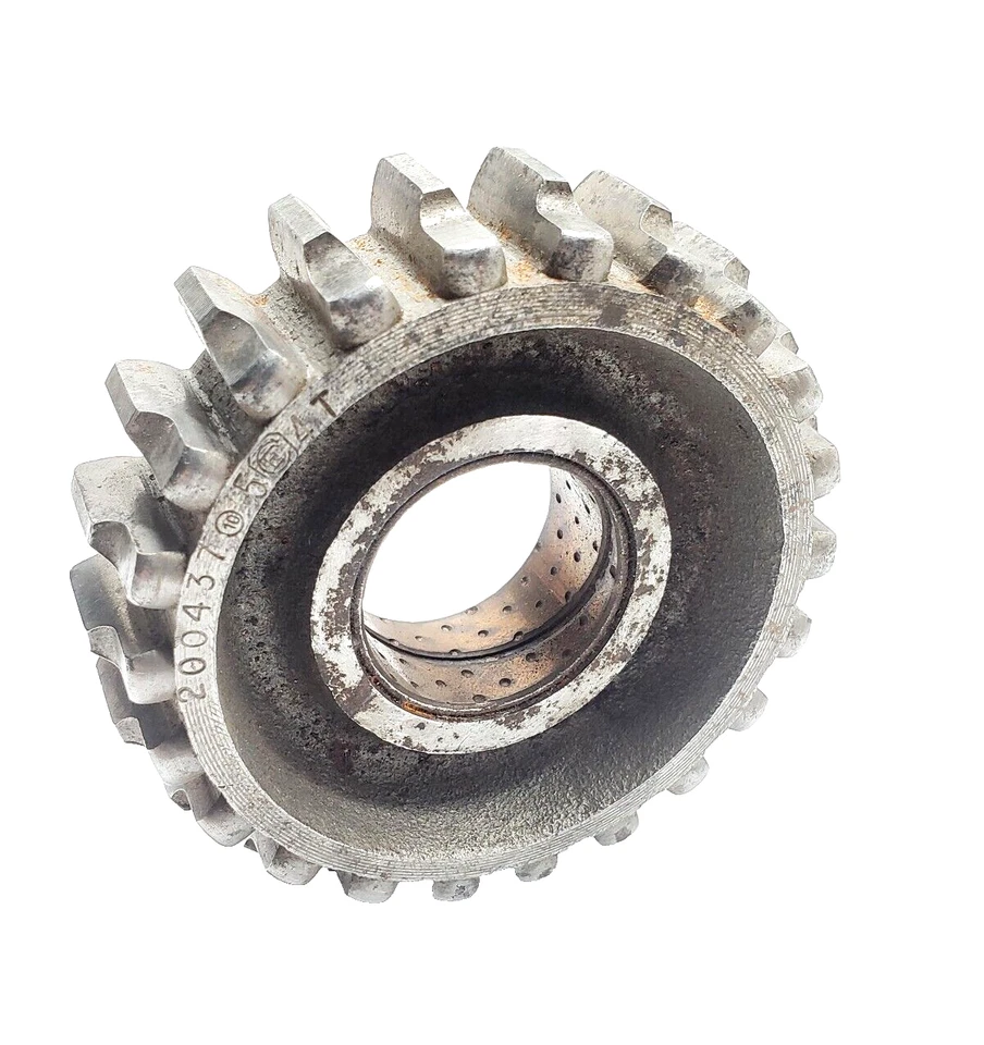 Allis Chalmer G Tractor Transmission Gear, 3rd idler pinion shaft gear, bushing - Image 3 of 4