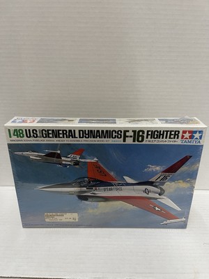Tamiya 1/48 USAF General Dynamics F-16 Fighter Model Kit 6422 New/Sealed Bag 