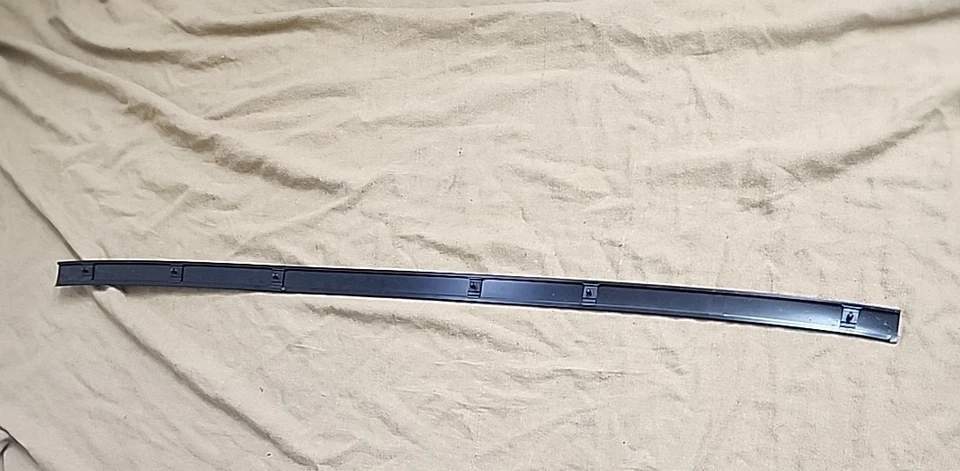Genuine Nissan 85042-15E05 Fits 1985-1987 Maxima SE Rear Bumper Molding Guard OE - Image 2 of 4