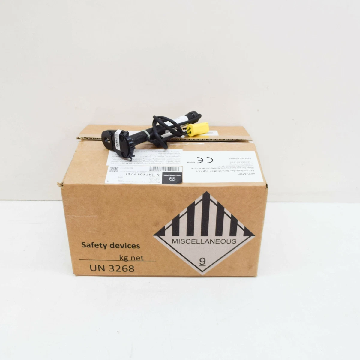 MERCEDES-BENZ GLA H247 HOOD ACTUATOR HINGE A2479069901 2020 NEW 