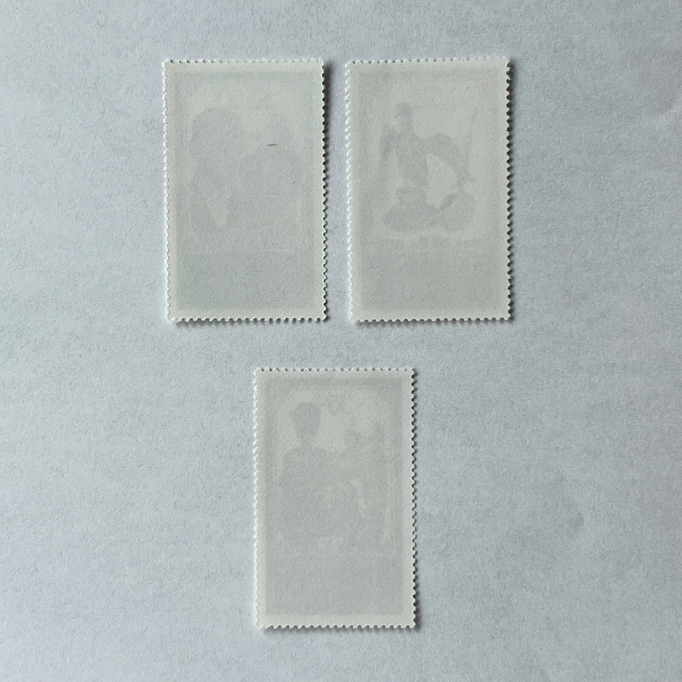 LOTE DE 3 ESTAMPILLAS MNH REINA ISABEL II VISITA REAL 1977 JUBILEO PLATA GRANADA Foto 2 de 2