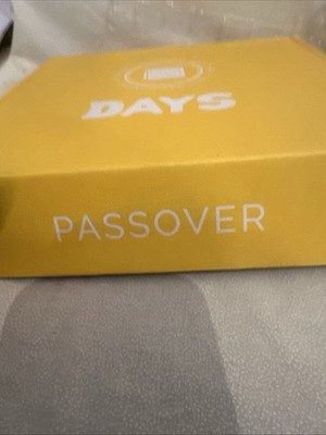 Days United Passover Kit. Complete Set In Original Box
