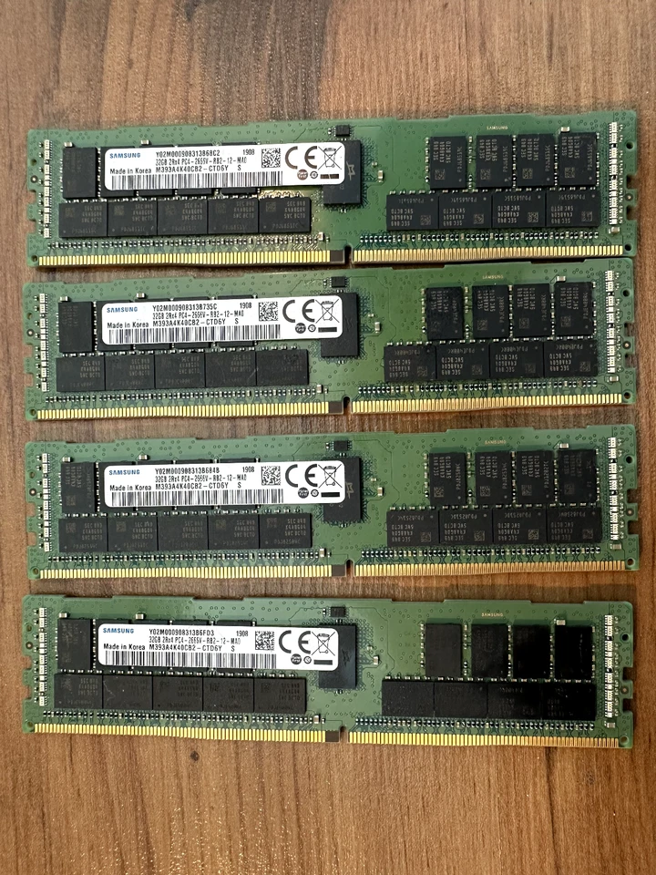 128GB DDR4 Registered ECC RAM Samsung M393A4K40CB2-CTD