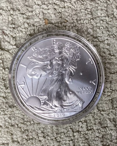 2019 WALKING LIBERTY AMERICAN EAGLE .999 FINE SILVER DOLLAR COIN 1oz. $1 USA