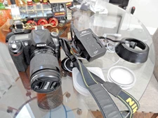 NIKON D50 SLR DIGITAL WORKING CAMERA BUNDLE 28-100 LENS 6.1 MEGAPIXEL