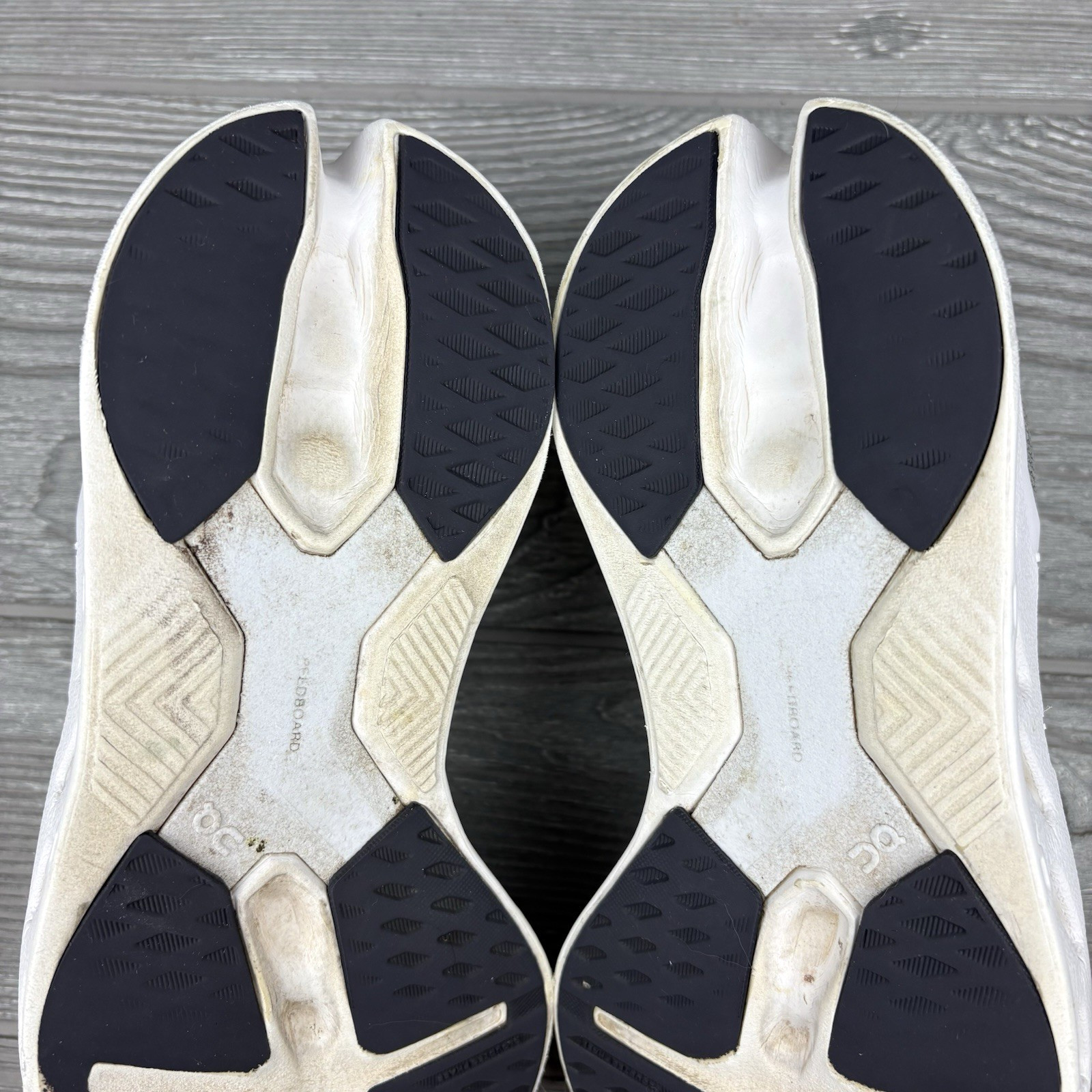 On Cloud Cloudeclipse Women's Size 8 Gray White R… - image 14