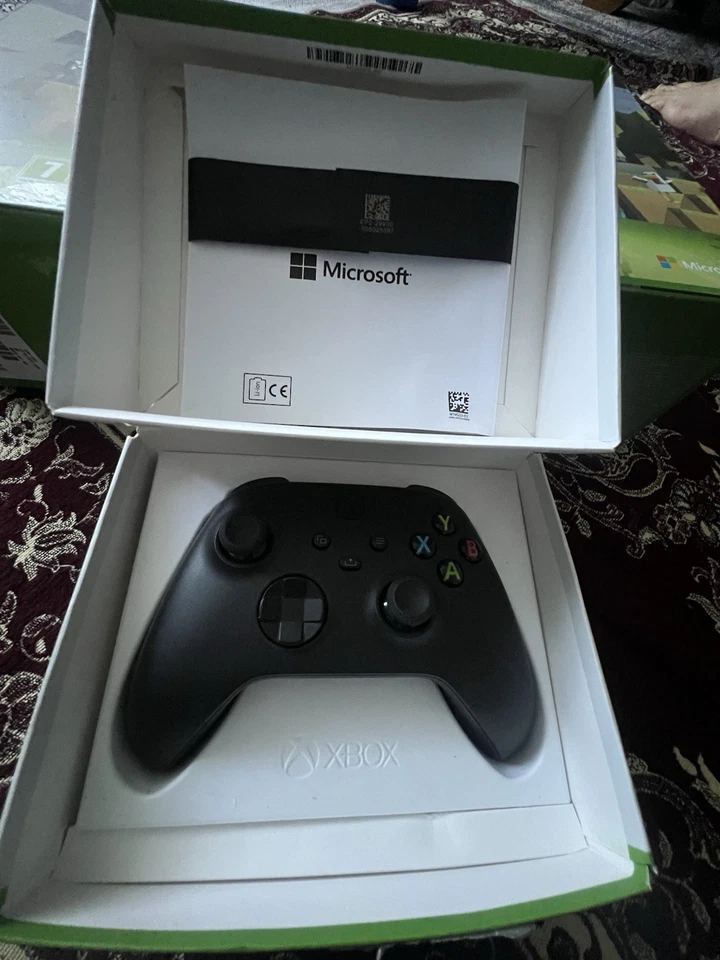 Microsoft original Wireless Controller for Xbox Series X/S - Carbon Black new - Image 3 of 4