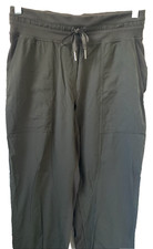 LULULEMON Sz 6 Dance Studio Mid Rise Crop Olive Pants