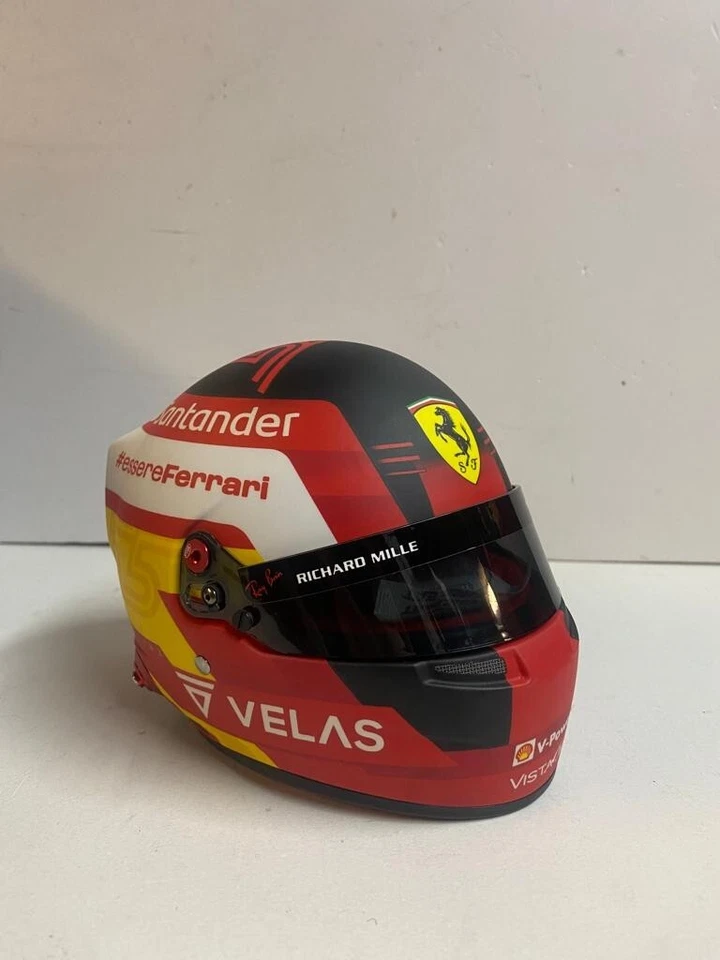 MODELLINO Carlos Sainz Jr. Casco Bell Ferrari F1-75 Formula 1 2022 1:2 - Immagine 2 di 4