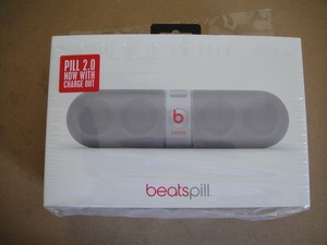 beats pill charger
