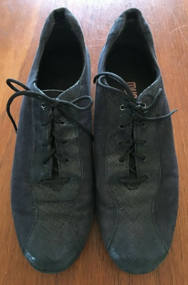 Munro lace up best sale shoes