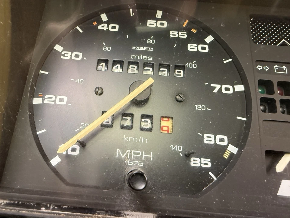 Volkswagen Quantum 1982 velocímetro clúster 148.339 millas transmisión manual Foto 4 de 4